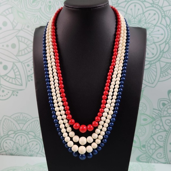 5/$20 Bundle deal - Vtg Patriotic Necklace - Picture 1 of 5